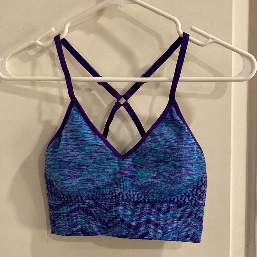 🤑🤑🤑🤑3 for 20$🤑🤑🤑🤑 Clima wear sports bra size small